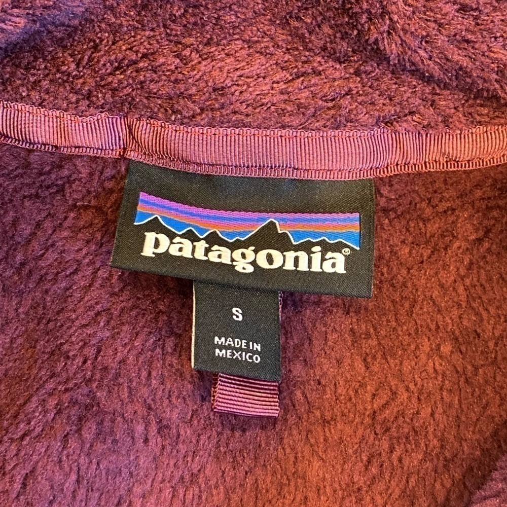 Patagonia Re-Tool Snap-T Fleece Pullover Polartec
Thermal Pro Fleece Sweater - Picture 10 of 11